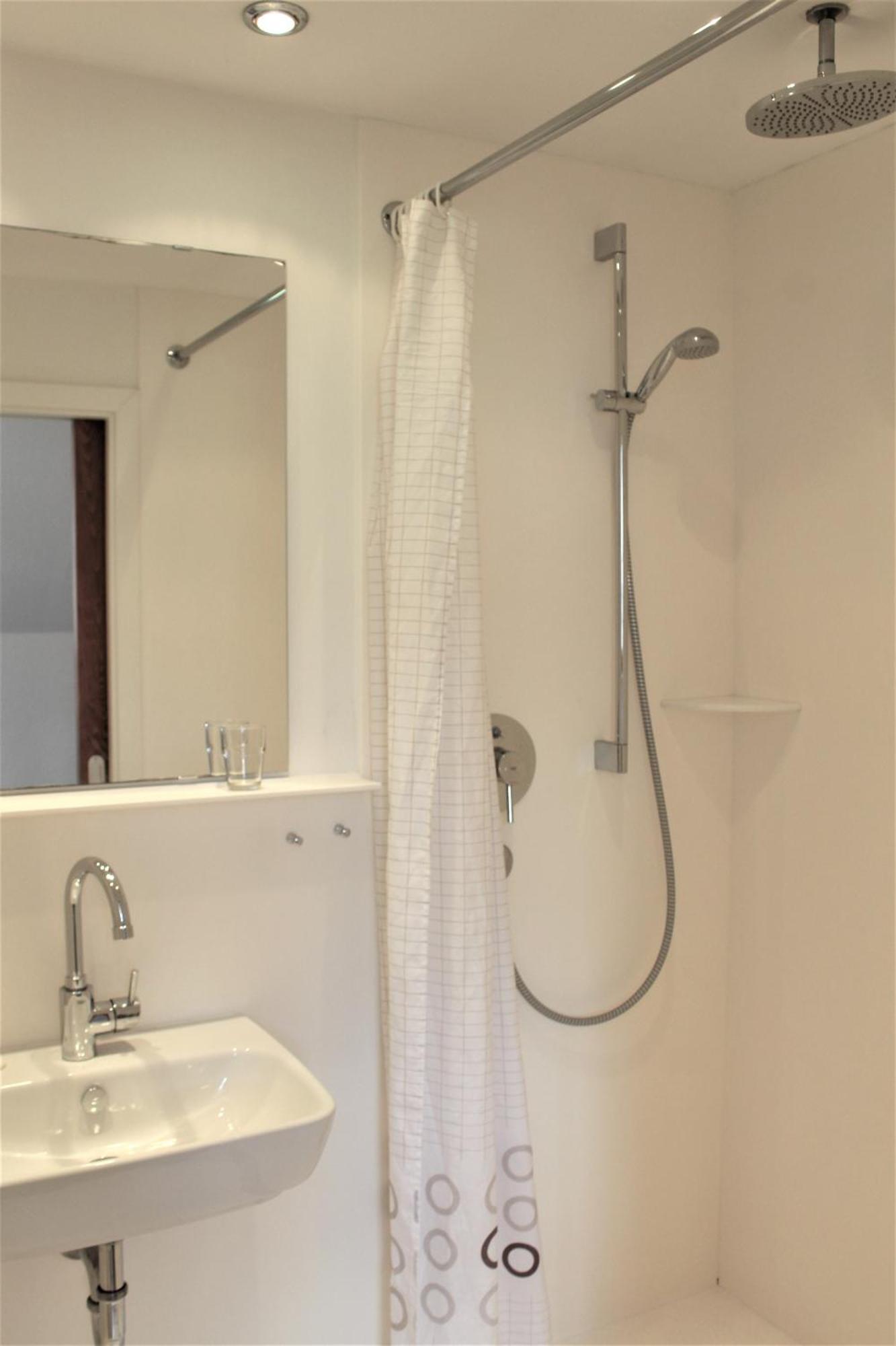 Hotel Hotel-gasthof Zur Rose 2*